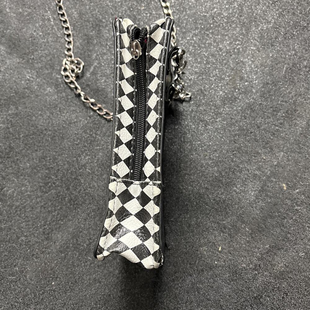 Crossover Queen Of Hearts Bag Red, Black & White - Picture 2 of 5